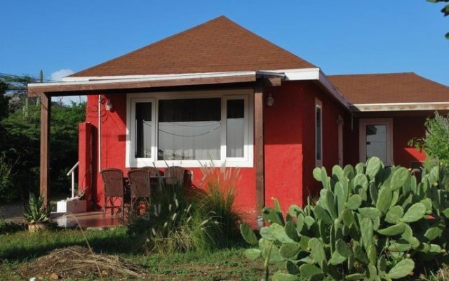 The Red Cottage in San Nicolas, Aruba from 433$, photos, reviews - zenhotels.com hotel front