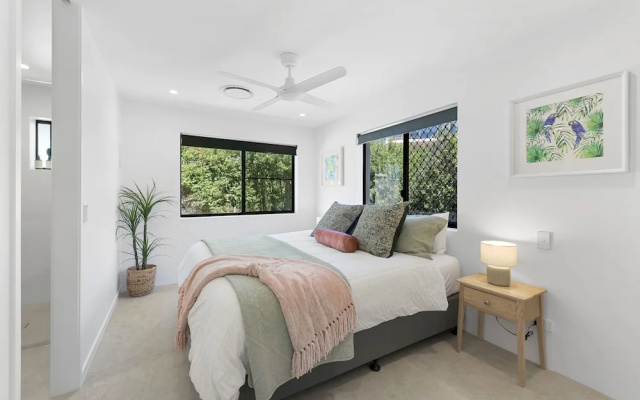 Crystal Shores Sunshine Beach