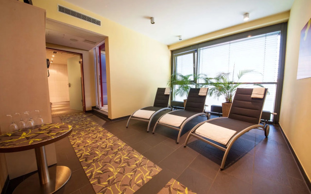 NOVINA HOTEL Tillypark