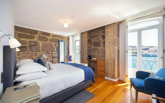 1872 River House by Olivia