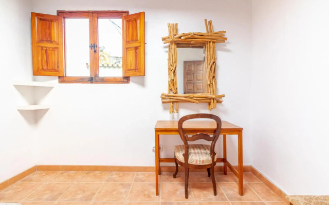 Flatguest Amiga Mia - Traditional House
