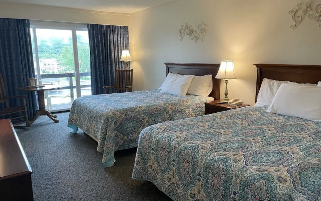 The Seasons Lodge