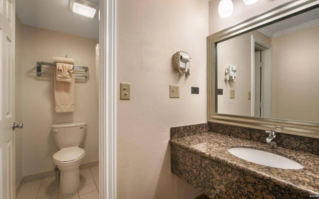 Sturgis Lodge & Suites, Travelodge by Wyndham