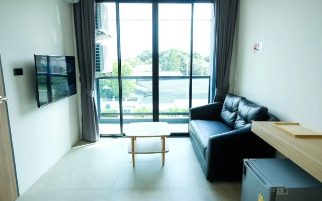 Double J Hotel