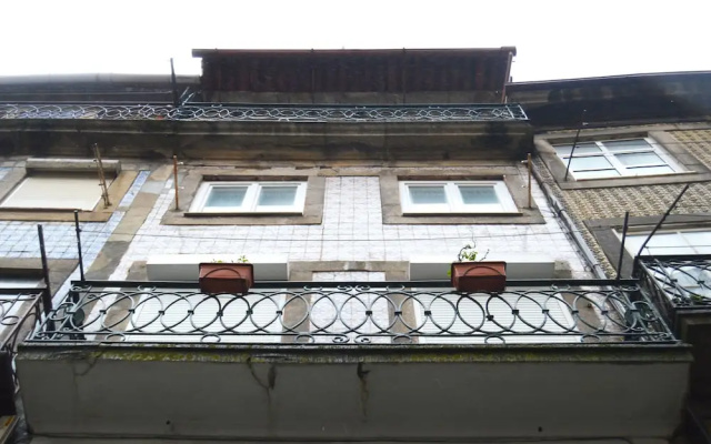 St. Francisco Flat with City Views