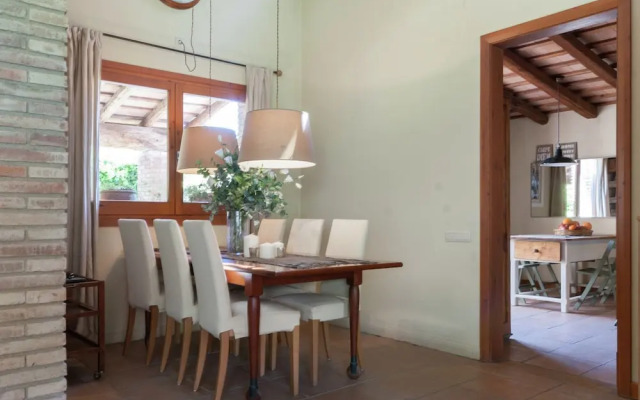 Splendid Mansion With Private Pool in St Pere Pescador