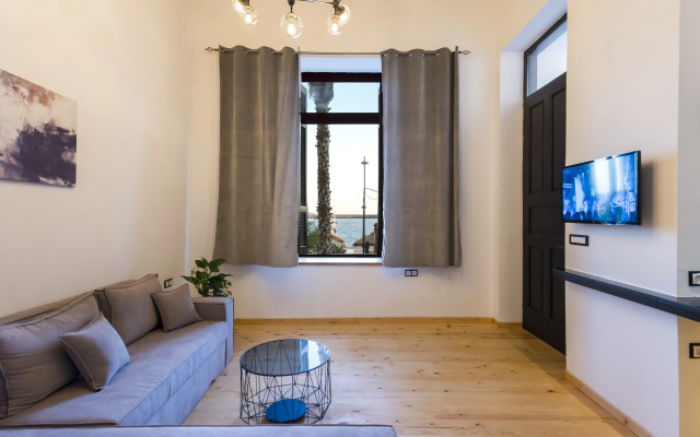 Aigli Seafront Loft - Luxury Design Retreat