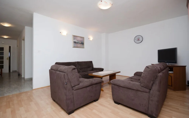 Apartments Ruza-rajska Beach