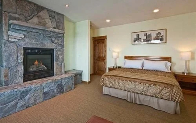 North Tahoe Lodge