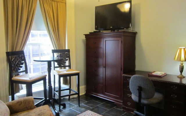 Chipman Hill Suites - Pratt House
