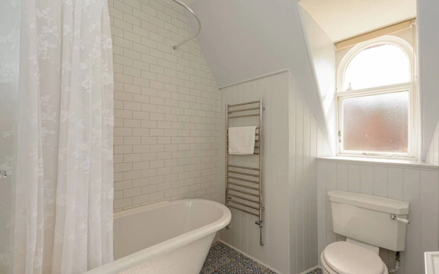 Forthview - Traditional 2 Bedroom Apartment