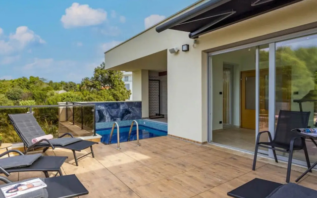 Villa Palma - Seaside Luxury Villa for 6 Person