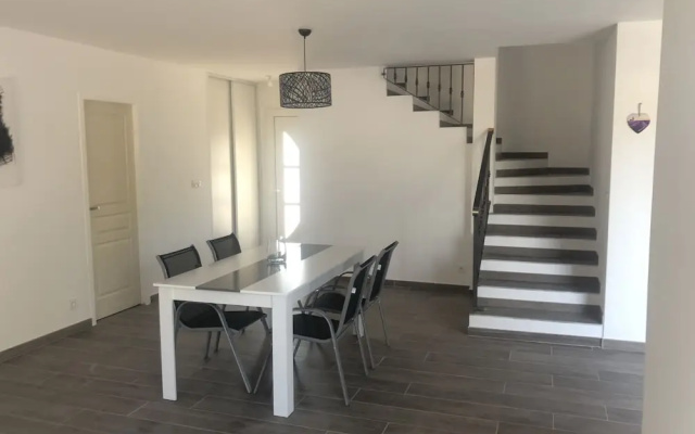 Maison provençale proche de la mer