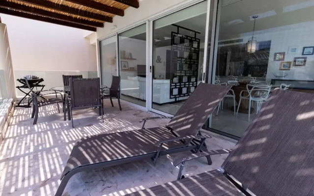 Elements Penthouse 5 3 Bedroom Condo by RedAwning