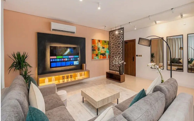 Luxury & Elegant Apartment in Almughrizat