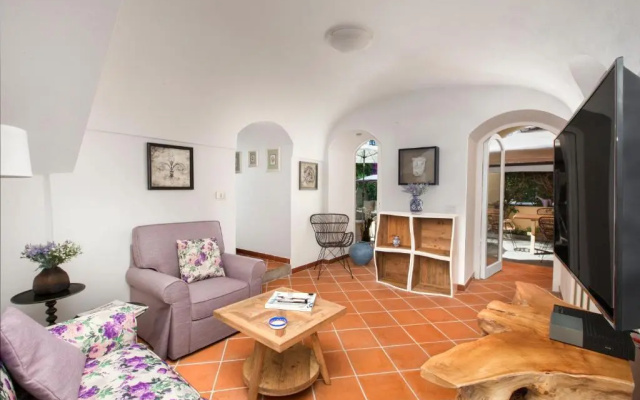 Estate4home - Villa Arbace