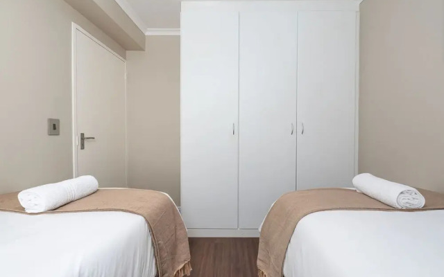 Century on Lake Luxury Apartments