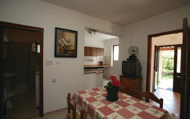 Amazing Home in Labin With Wifi and 2 Bedrooms