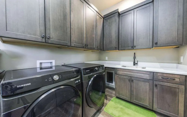 Viewtopia by Ruidoso Vacation Rentals