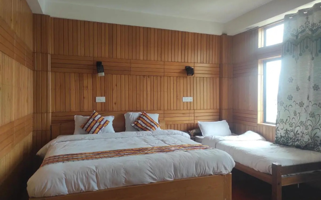 Hotel Tayatha