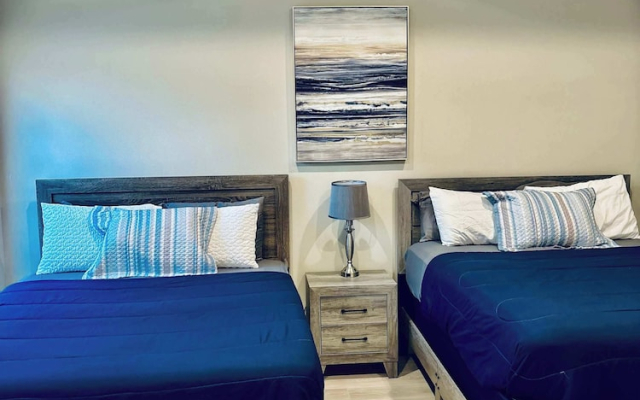 Kemah Marina  Home for 8