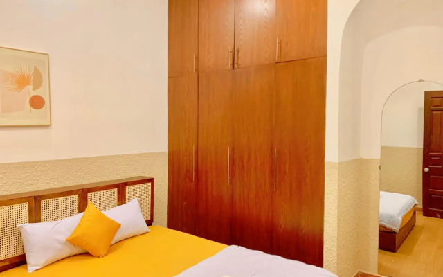 Gỗ Hotel