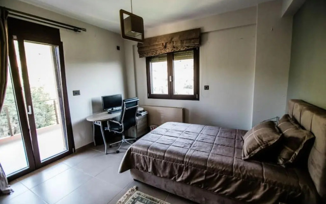 Villa Alexandros - Four Seasons