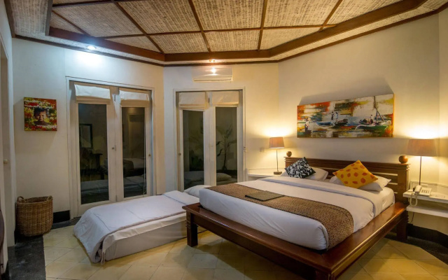 Gajah Biru Bungalows Hotel