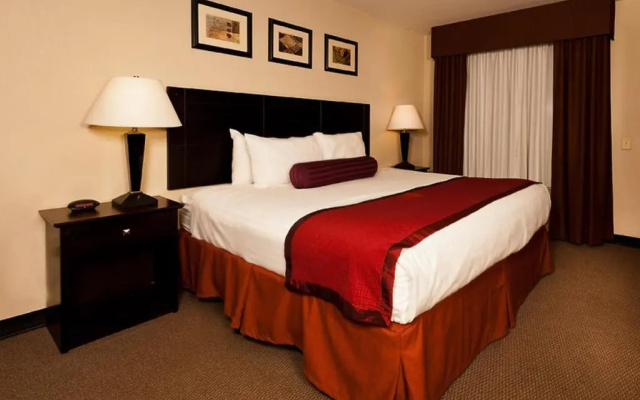 Grand Texan Hotel and Convention Center