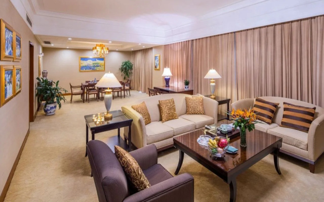 Rong Qiao Hotel