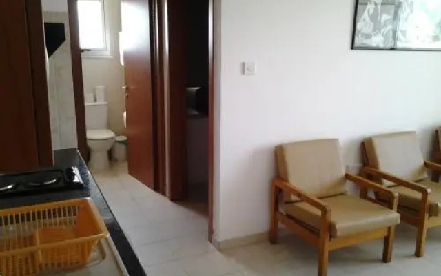 Artemis Karas Holidays Apartment