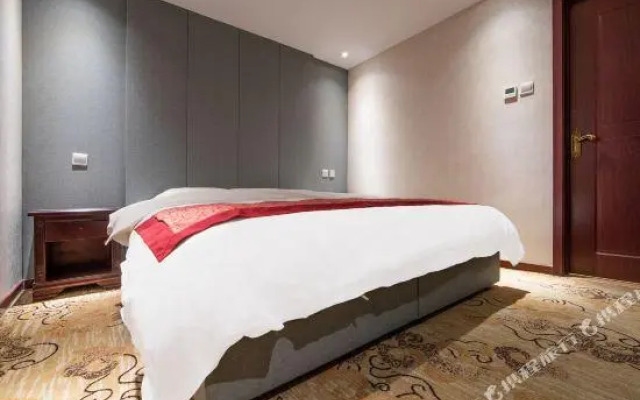Huafang Business Hotel