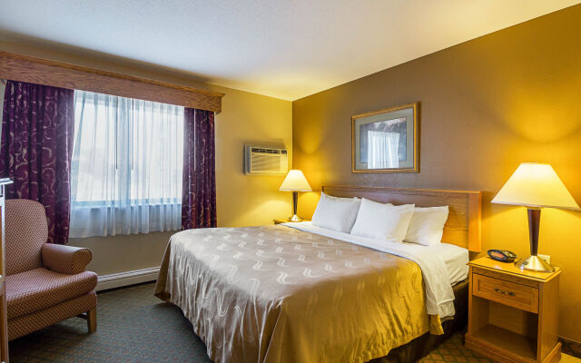 Quality Inn Saint Cloud in St. Cloud, United States of America from 166$, photos, reviews - zenhotels.com guestroom