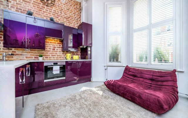 1BR Stylish Apartment in Earls Court!