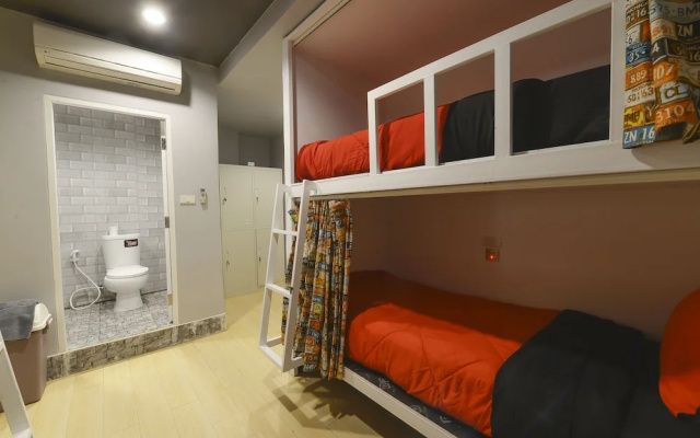 Livit70's hotel & hostel