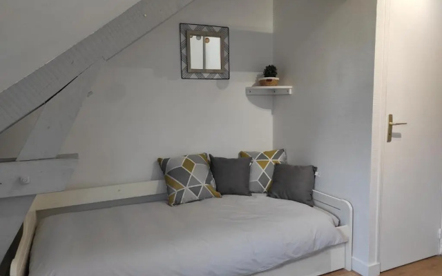 ANGERS Studio idéalement situé : 2m Gare, 4m Centre ville