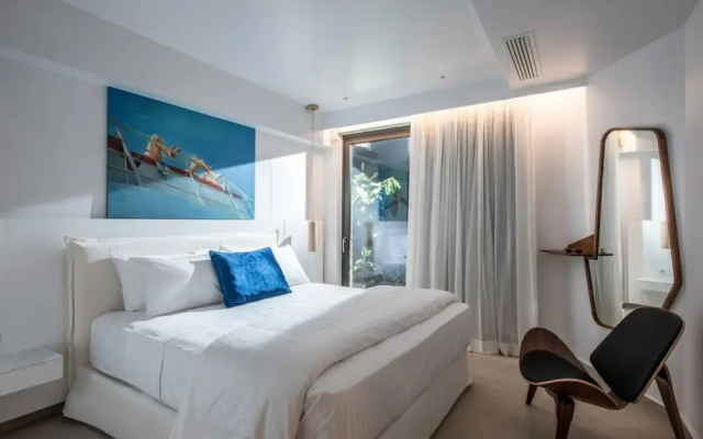 Made By The Sea Villas 21 Bdrm