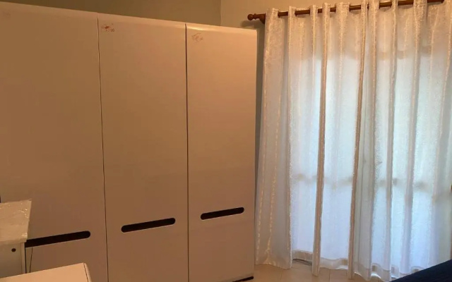 Coastal, 2-bedroom rental unit