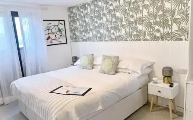 Porth Beach Holiday Park
