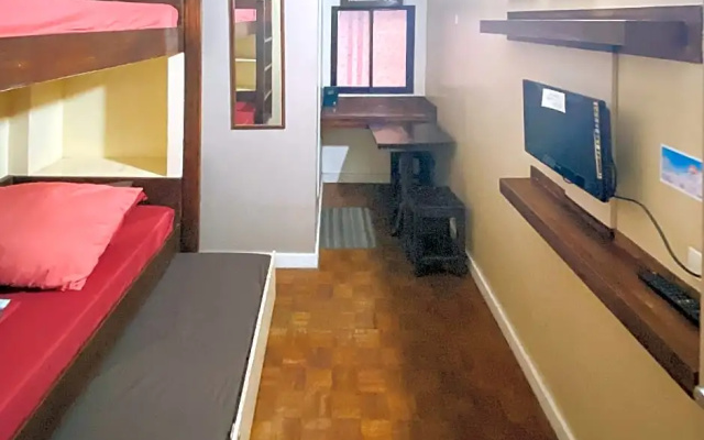 RedDoorz @ Sukitel Budget Hotel Nasugbu
