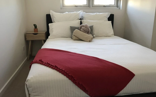 Ther-Rich Stunning CBD Apartments
