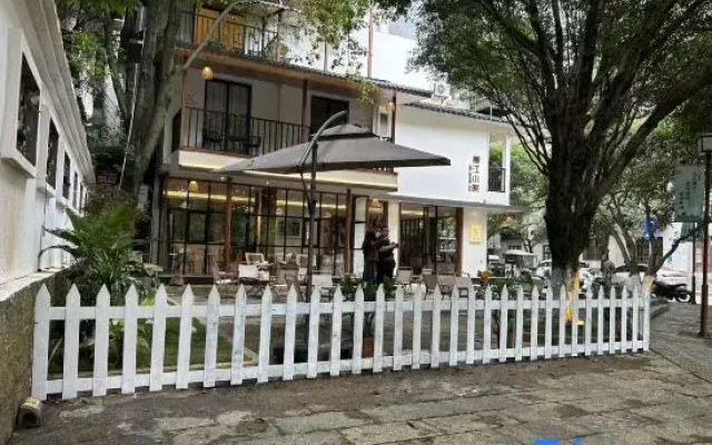 Mujiang Courtyard (Yangshuo West Street)