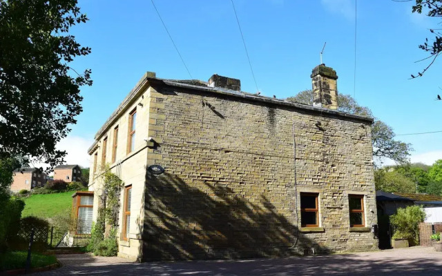 The Old Post Office - Pet Friendly Group Stays in Holmfirth