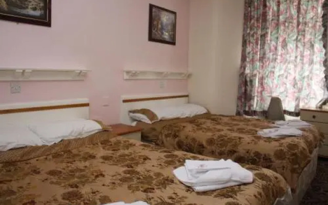 Alviston Hotel