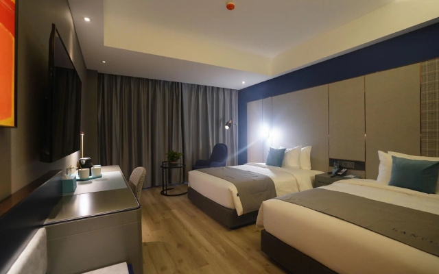 Lano Hotel Shaanxi Weinan Fuping Millennium Dragon