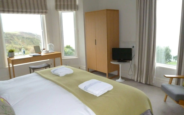 Polurrian Bay Hotel