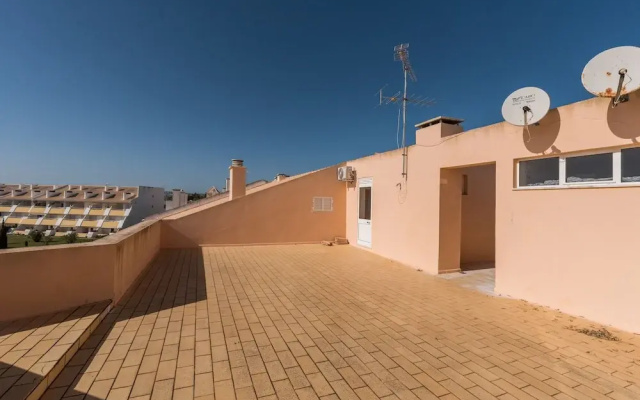 CheckinCheckout - Falésia Apartment with Pool