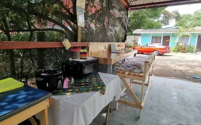 hostel yuriel