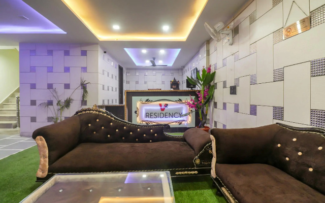 OYO Flagship 64184 Moody Moon Residency