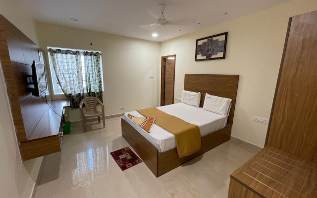 SriLakshmitulasiresidency by pickurstay